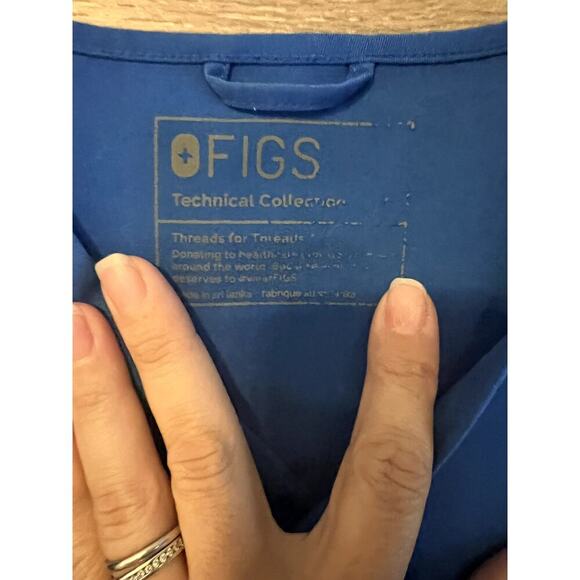 Figs Medical Top Shirt Blue Size Small V neck Short Sleeves Pocket - Picture 4 of 8